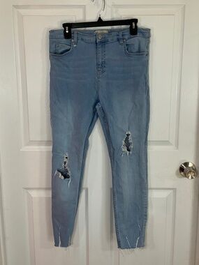 Free People Skinny Distressed Light Wash Boho Casual Jeans Size 31